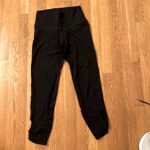 Womenโs Old Navy, balance legging